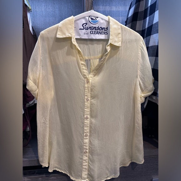 Maven buttery yellow button up size small - Picture 1 of 5